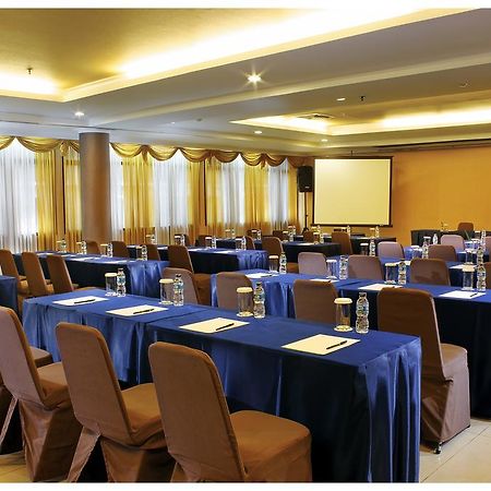 Sanno Hotel Джакарта Экстерьер фото