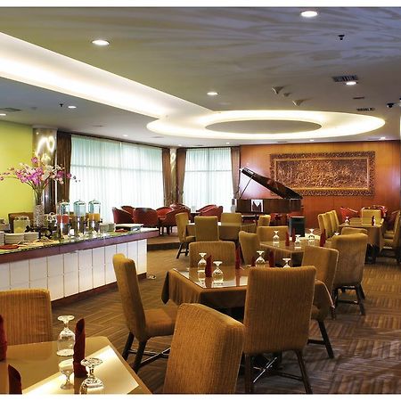 Sanno Hotel Джакарта Экстерьер фото